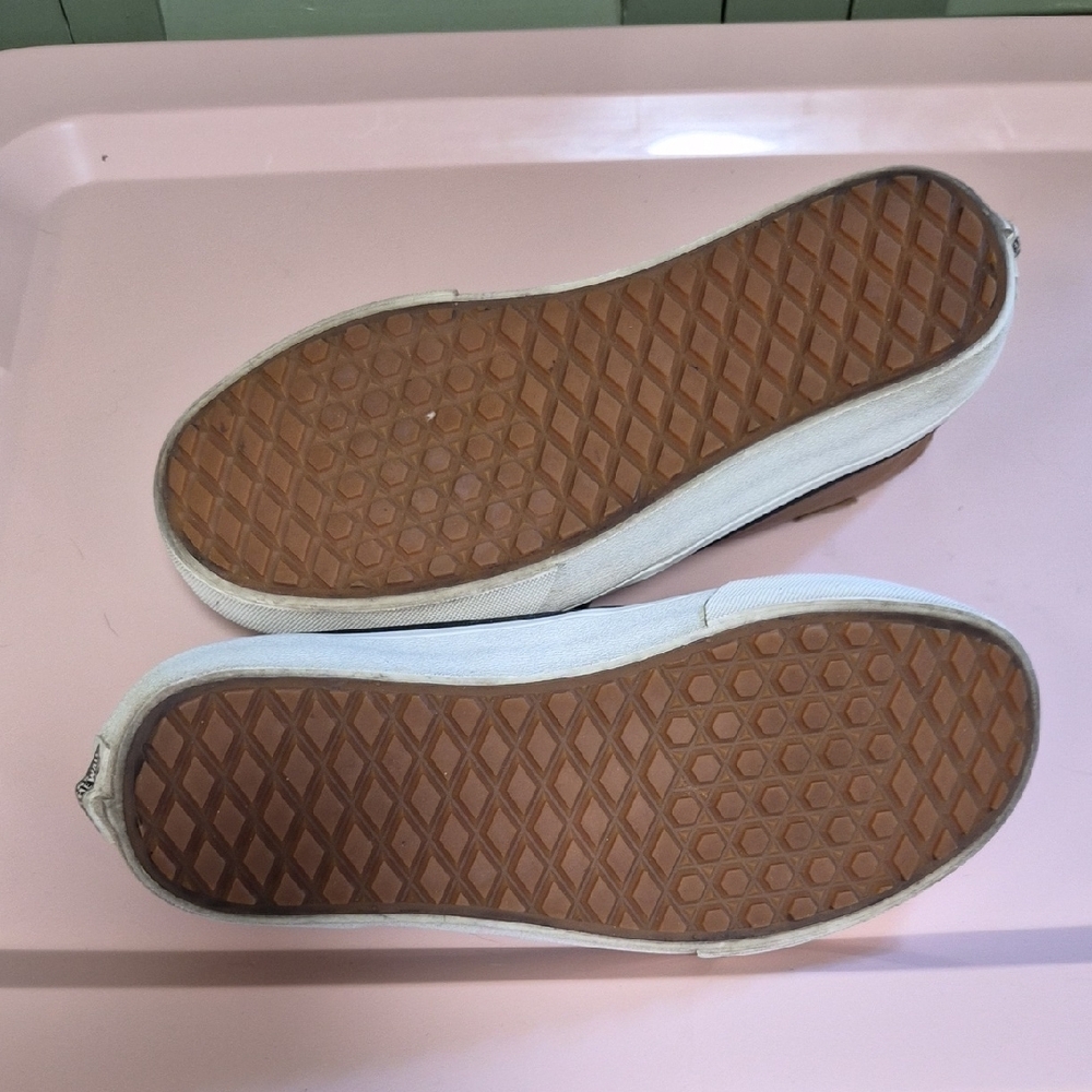 Vans Two-Tone Brown and Black Sneakers - Picture 9 of 10